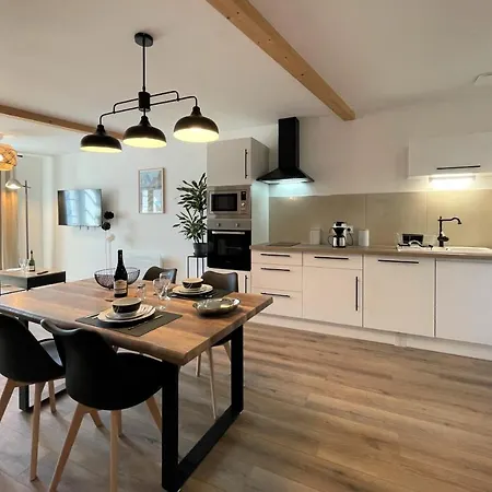 O Pyrenees Quartier Historique * أُلورو سات ماري