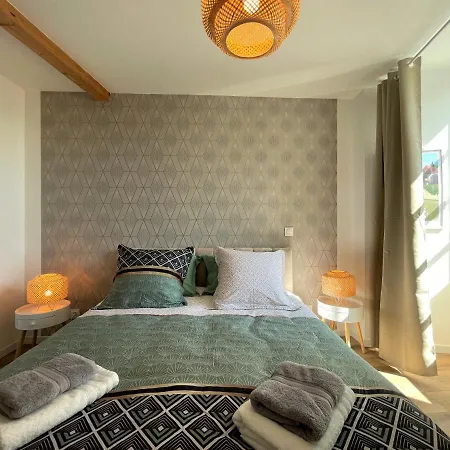 O Pyrenees Quartier Historique أُلورو سات ماري